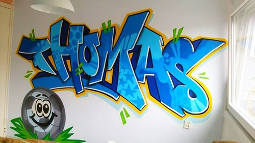 Mr Graffiti op de kamer van Thomas